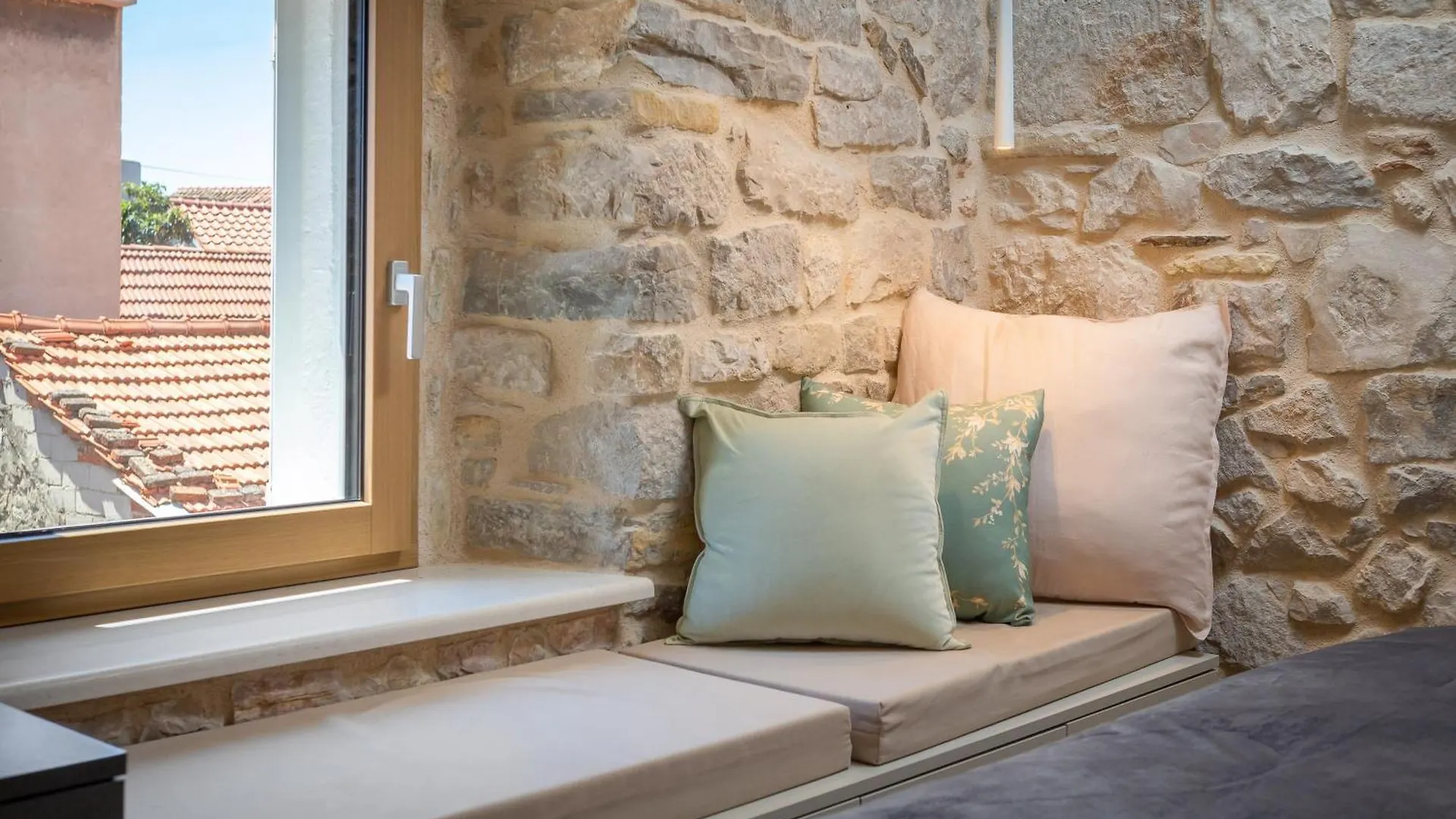 Magnolia Luxury Rooms Split 0*,